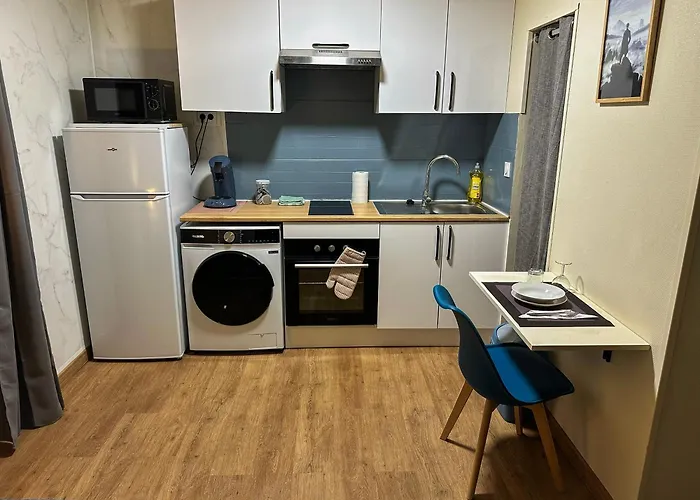 Cosy Equipe Avec Terrasse 아파트 *